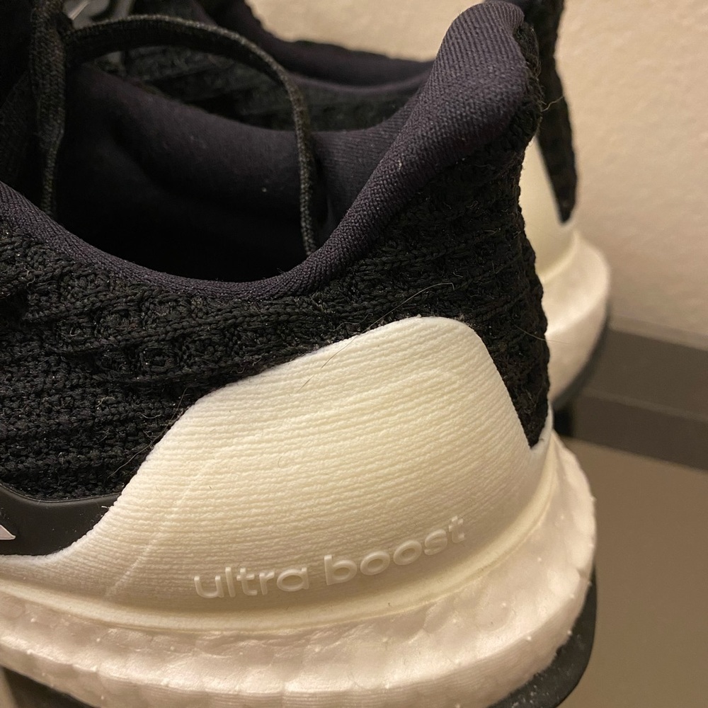 NWOT Adidas Ultra Boost - Black - Picture 4 of 9